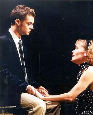 Owen Willetts (Ottone) and Jenny Ohlson (Drusilla). Photo © 2002 Jonathan Dockar-Drysdale