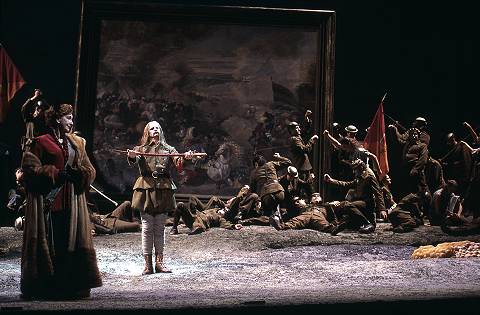 A scene from the Théâtre du Châtelet production of Offenbach's 'La Grand-Duchesse de Gérolstein'. Photo © 2004 M N Robert