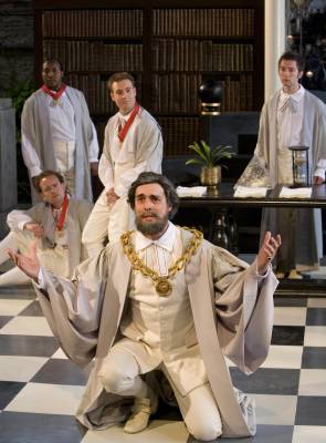 Damian Thantrey as the high priest Sadik in the Garsington Opera 2006 production of 'The Philosophers' Stone'. Photo © 2006 Johan Persson