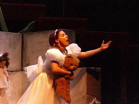 Petya Ivanova as Gilda. Photo © 2008 Philip Crebbin 